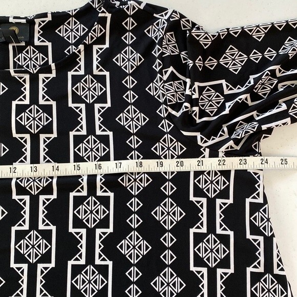 JM Collection Geo Print 3/4 Sleeve Scoop Neck Tunic Top Asymmetrical Sheer Hem - Picture 11 of 14